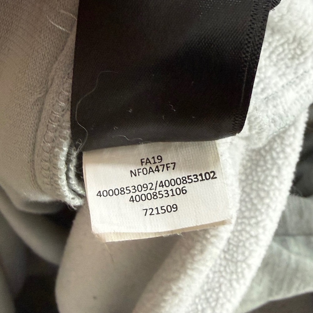 The North Face Men XXL Gray Heather Quarter Zip Pullover Fleece Jacket NF0A47F7 - Picture 9 of 9